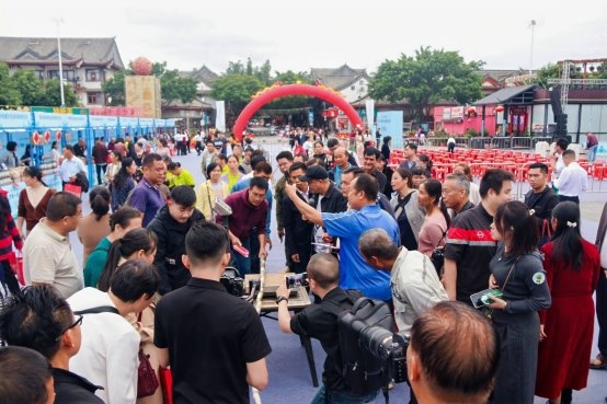 广西首届甘蔗文化节在百色田阳隆重举行