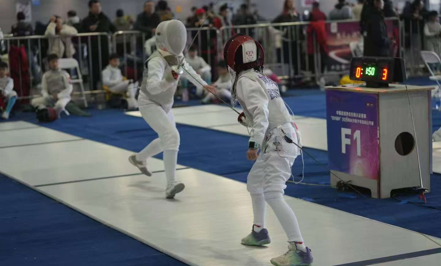 “白沙溪杯”2026 年长沙市青少年击剑公开赛举行