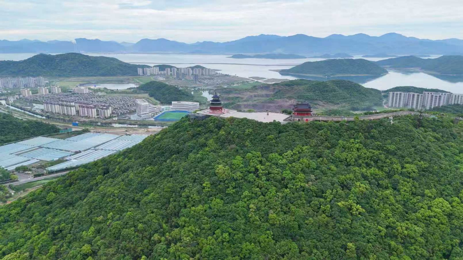 “越跑越欢喜”2026年海上长城越野赛在奉化激情开跑